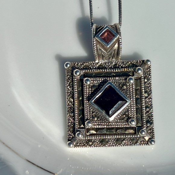 Vintage Art Deco Sterling Silver Garnet & Marcasite Square Pendant Necklace - Picture 3 of 6